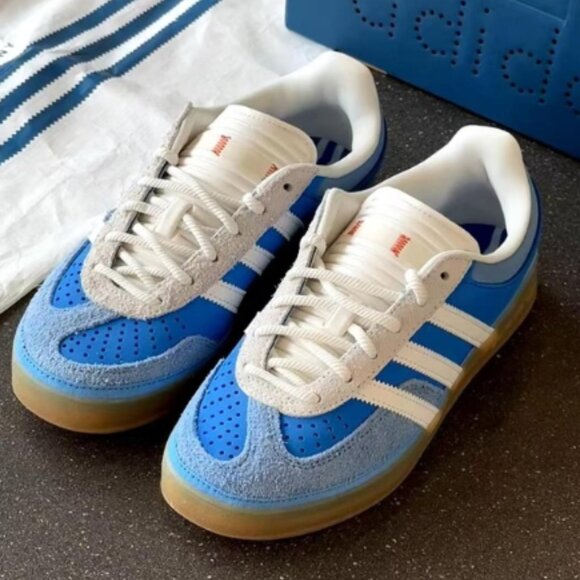 Bad Bunny San Juan Adidas Gazelle 2024 - Picture 3 of 7